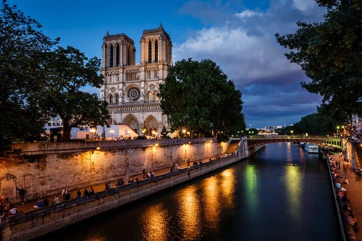 Paris by Night Tootbus Tour