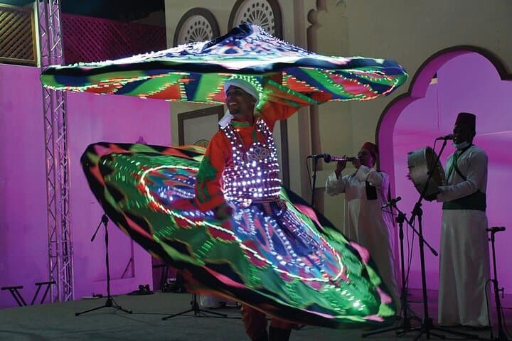 Al Tannoura Egyptian Heritage Show At Wekalet El Ghoury