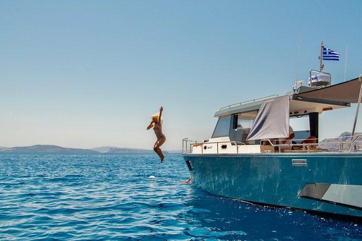 Diamond 36 Private Motor Yacht Caldera Cruise