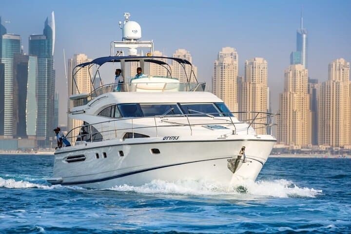 Luxury Private 2 hour Yacht Ride - The ultimate Dubai experience