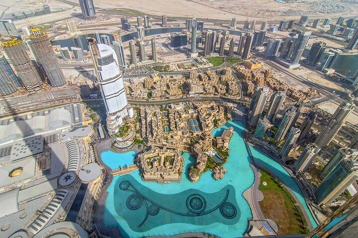 Burj Khalifa Tour in Dubai