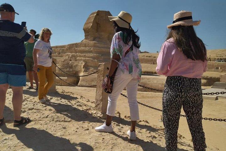Private Tour to Giza pyramids, Royal Mummies & Civilization Museum