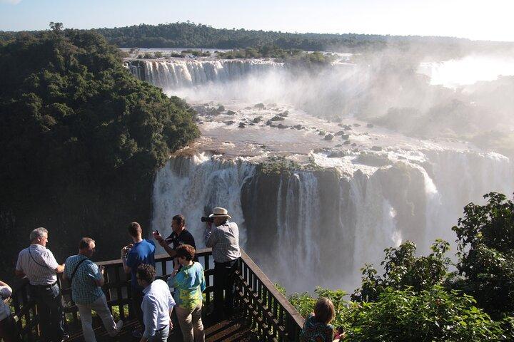 Iguassu Falls on the Brazilian Side: Macuco Safari, Helicopter Flight, Bird Park