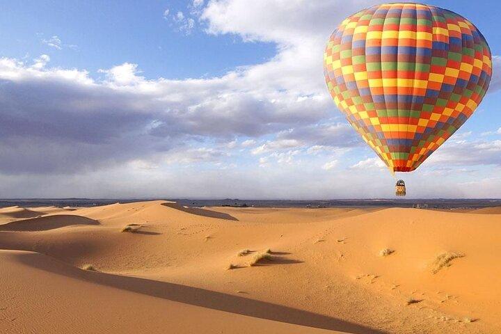 Enjoy Amazing Standard Dubai Hot Air Balloon
