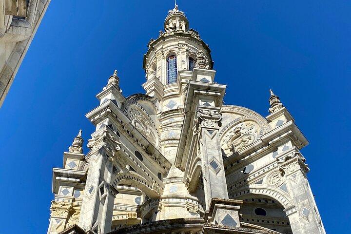 Live Guided Chenonceau, Chambord, Amboise Castles trip from Paris