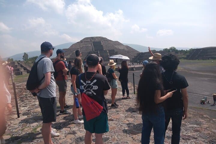 Guided Walking Tour to the Archaeological Zone of Teotihuacán