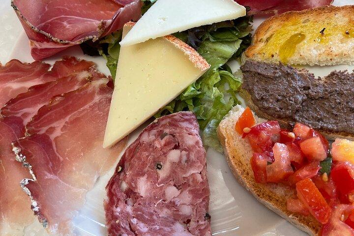 From Florence:Tuscany Tuk Tuk with Lunch, Wine & San Gimignano