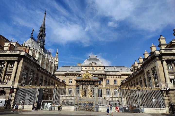 4 hours Paris Private Tour with hotel pickup & drop