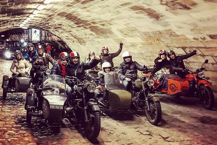 Paris Vintage Tour by Night on a Sidecar with Champagne
