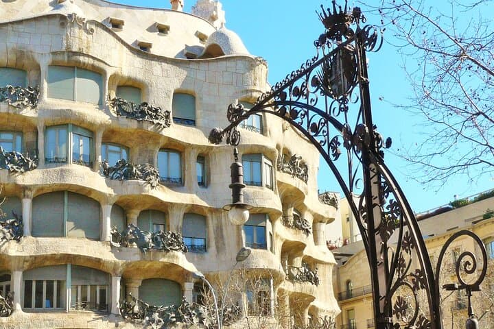 Barcelona Private Tour by Sidecar Motorcycle