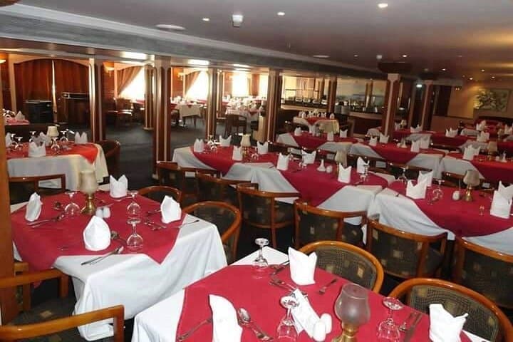 Nile River Dinner Cruise With Open Buffet in Cairo