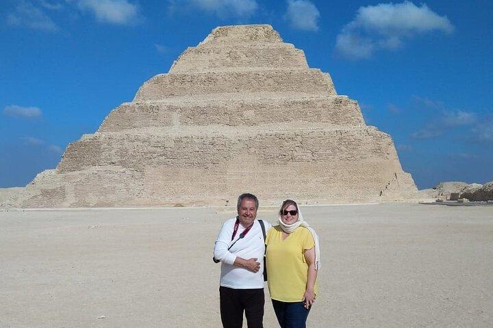 Private Tour Giza Pyramids ,Sakkara ,Memphis & Inside 3rdPyramid