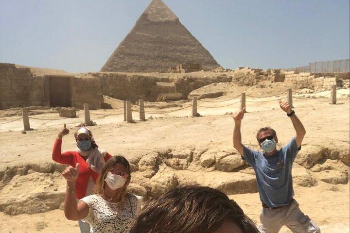 Half-Day Tour to Giza Pyramids and Sphinx