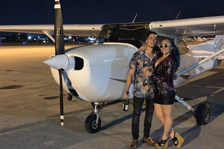 Private 60 Minute Romantic Air Tour with Champagne in Miami