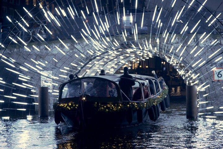 Amsterdam: Luxury Light Festival Cruise Unlimited Drinks Included