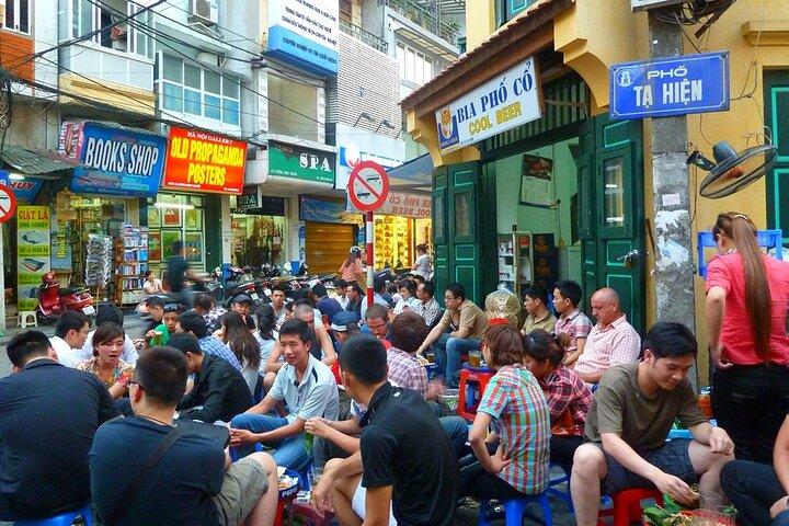 Hanoi Half-Day Street Food Walking Tour and Cultural Experience