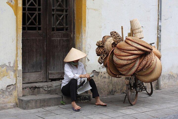 Hanoi Half-Day Street Food Walking Tour and Cultural Experience