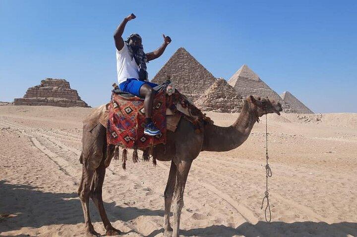 8-Hour Private Tour Giza Pyramids, Egyptian Museum and Bazaar from Cairo