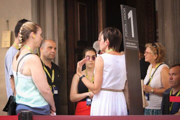 Florence: Uffizi Gallery Audio Guided Tour led by Tour Leader