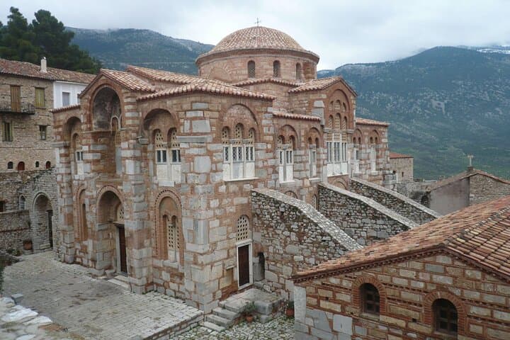 Delphi, Hosios Loukas Monastery full day private tour from Athens