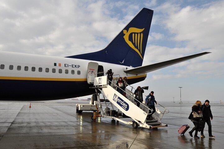 Private Transfer from Beauvais Airport to Paris 1-3 passengers