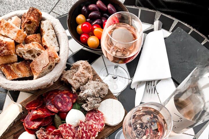 Small Group tour to Stellenbosch with wine tasting