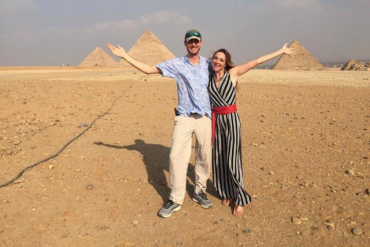 Giza pyramids , Egyptian museum and Khan el-Khalili market Private Tour