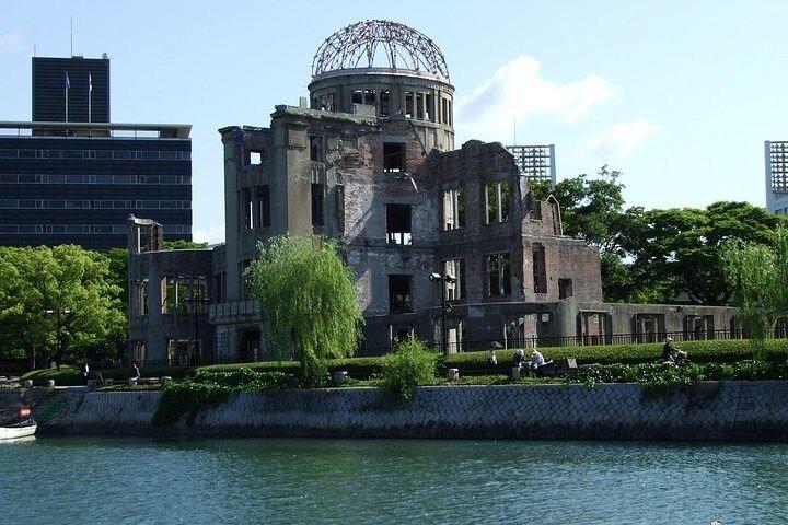 Hiroshima and Miyajima 1 Day Walking Tour