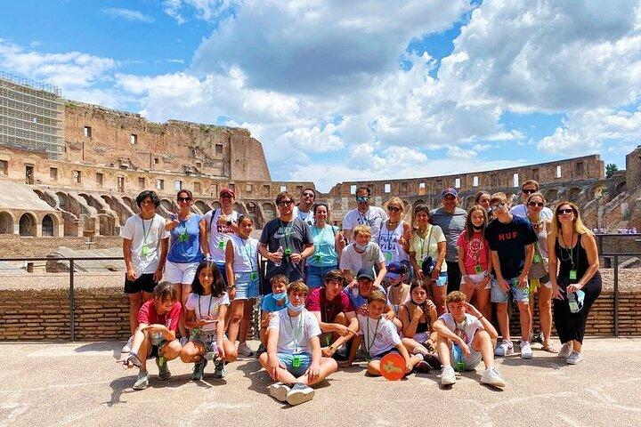 Colosseum with Gladiator Arena, Forum and Palatine in Spanish