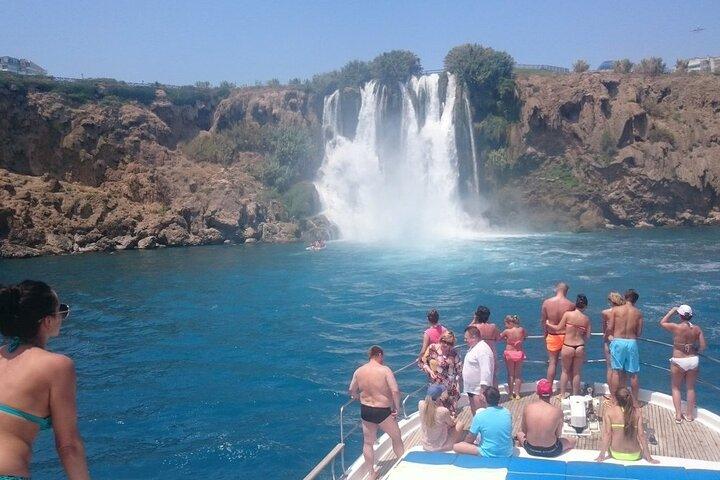 Antalya: Falez Cliffs & Waterfalls Boat Trip with Lunch