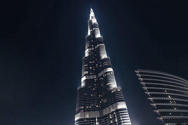 Amazing tour to dubai Burj khalifa tower with dinner