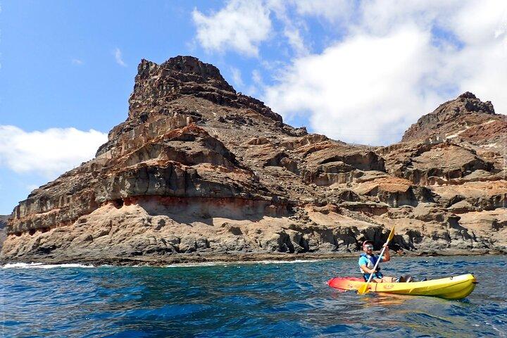 Kayak & Snorkeling Tour in Caves in Gran Canaria
