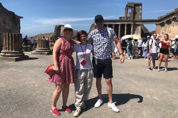 Pompeii Private Tour with an Archaeologist and Skip The Line - 3 hours