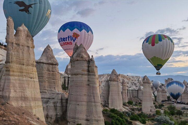 Hot Air Balloon Ride in Cappadocia / Goreme