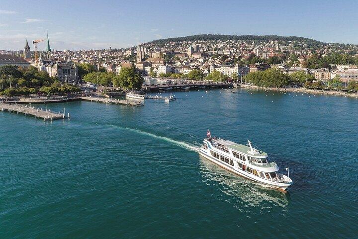 Zurich Highlights with Lake Cruise & Optional FIFA Museum Ticket