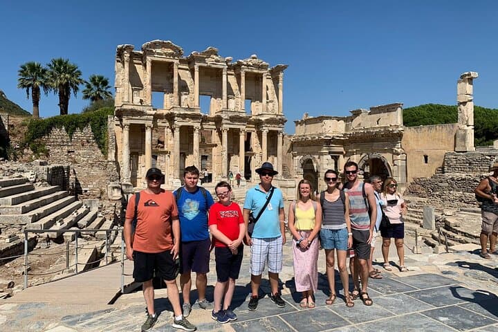 "Izmir to Ephesus: Private Highlights Tour with Fast-Track Entry"