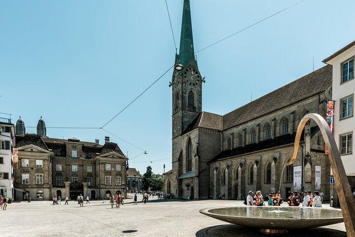 Zurich Highlights with Lake Cruise & Optional FIFA Museum Ticket