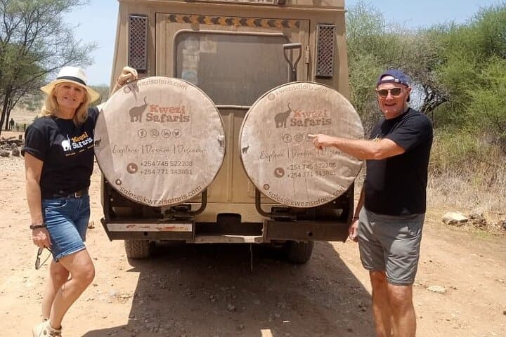 Safari Vehicle Hire (Land Cruiser)