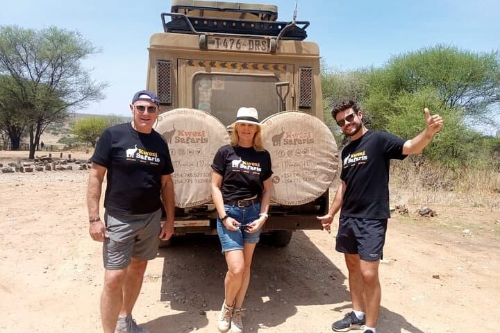 Safari Vehicle Hire (Land Cruiser)