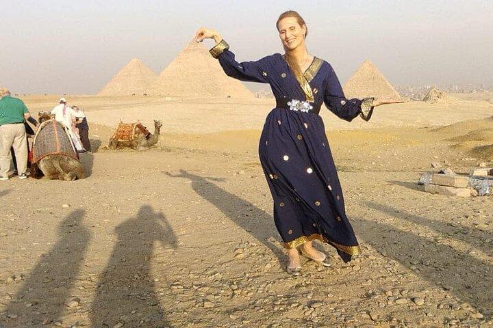 Giza Pyramids ,Queen Pyramids ,Sphinx ,Mummification temple