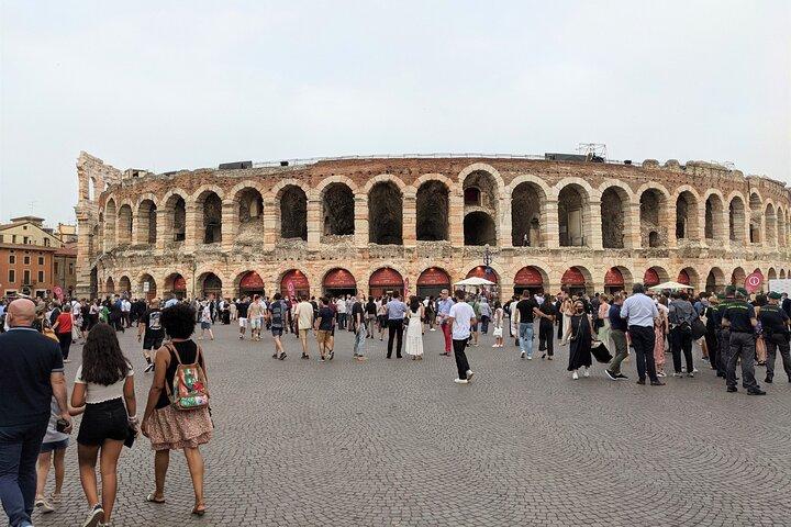 Arena di Verona Opera - Ticket + 1h City guided walking tour
