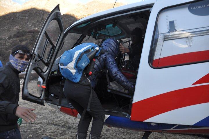 Everest Base Camp Helicopter Tour landing at Hotel Everest View