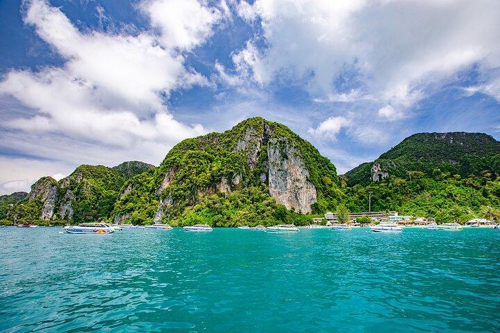 Wonderful Phi Phi Islands Snorkeling Tour from Krabi