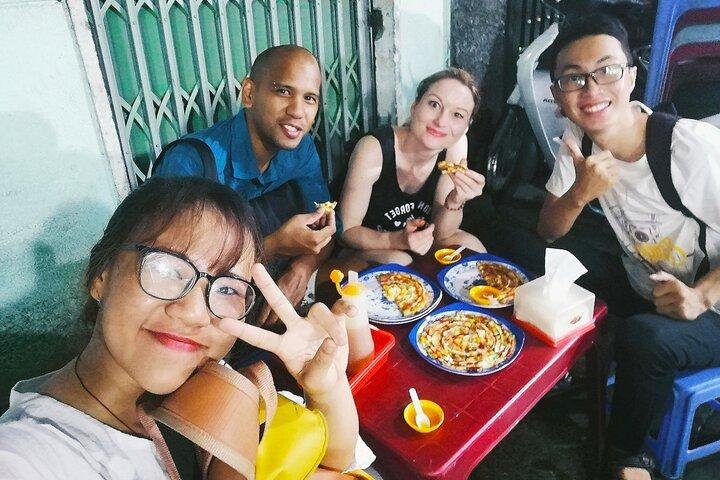 Ho Chi Minh City private walking tours with young local volunteers