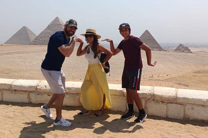 Private Day-Trip to Giza Pyramids Egyptian Museum & Khan el-Khalili Bazaar