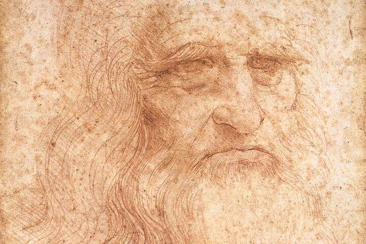Louvre Museum - Private Family Tour with Da Vinci Treasure Hunt