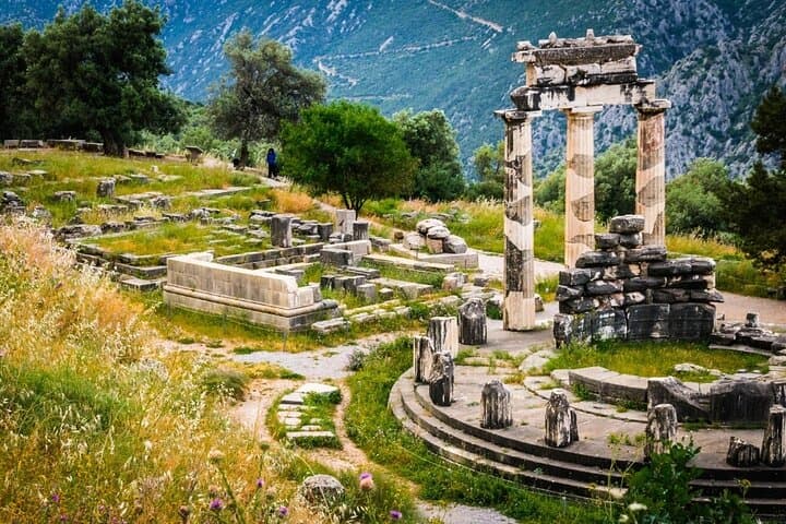 Delphi Private Day Tour from Athens