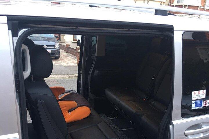 Round Trip Taxi Transfer - Heathrow Airport To & From London