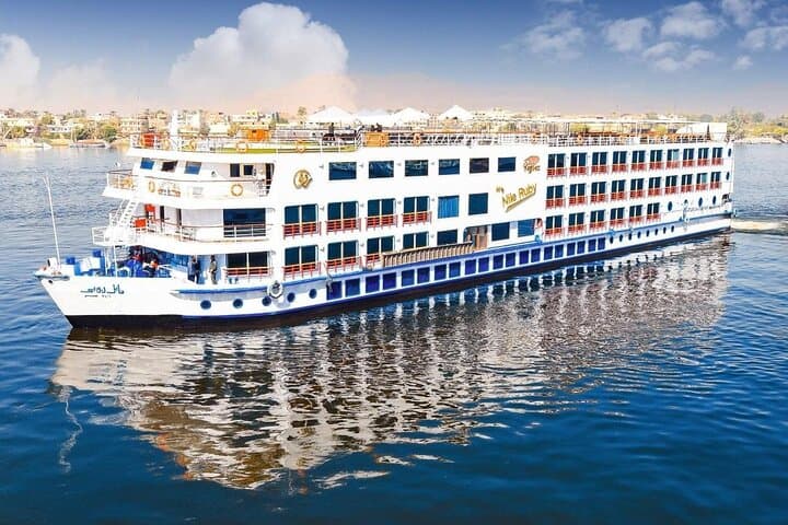 10 Day Around Egypt to Cairo ,Giza ,White desert ,Nile Cruise With Train & Hotel