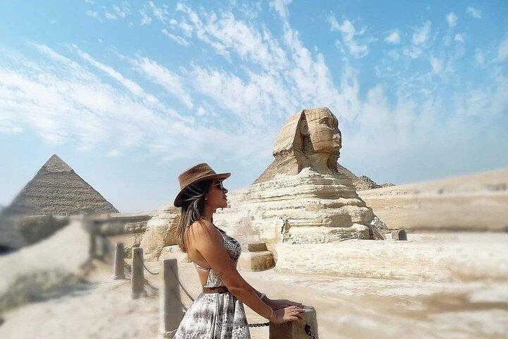 Full Day Tour at Giza Pyramids, Egyptian Museum and Old Coptic Cairo